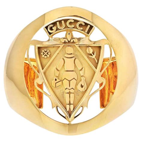 crest gucci